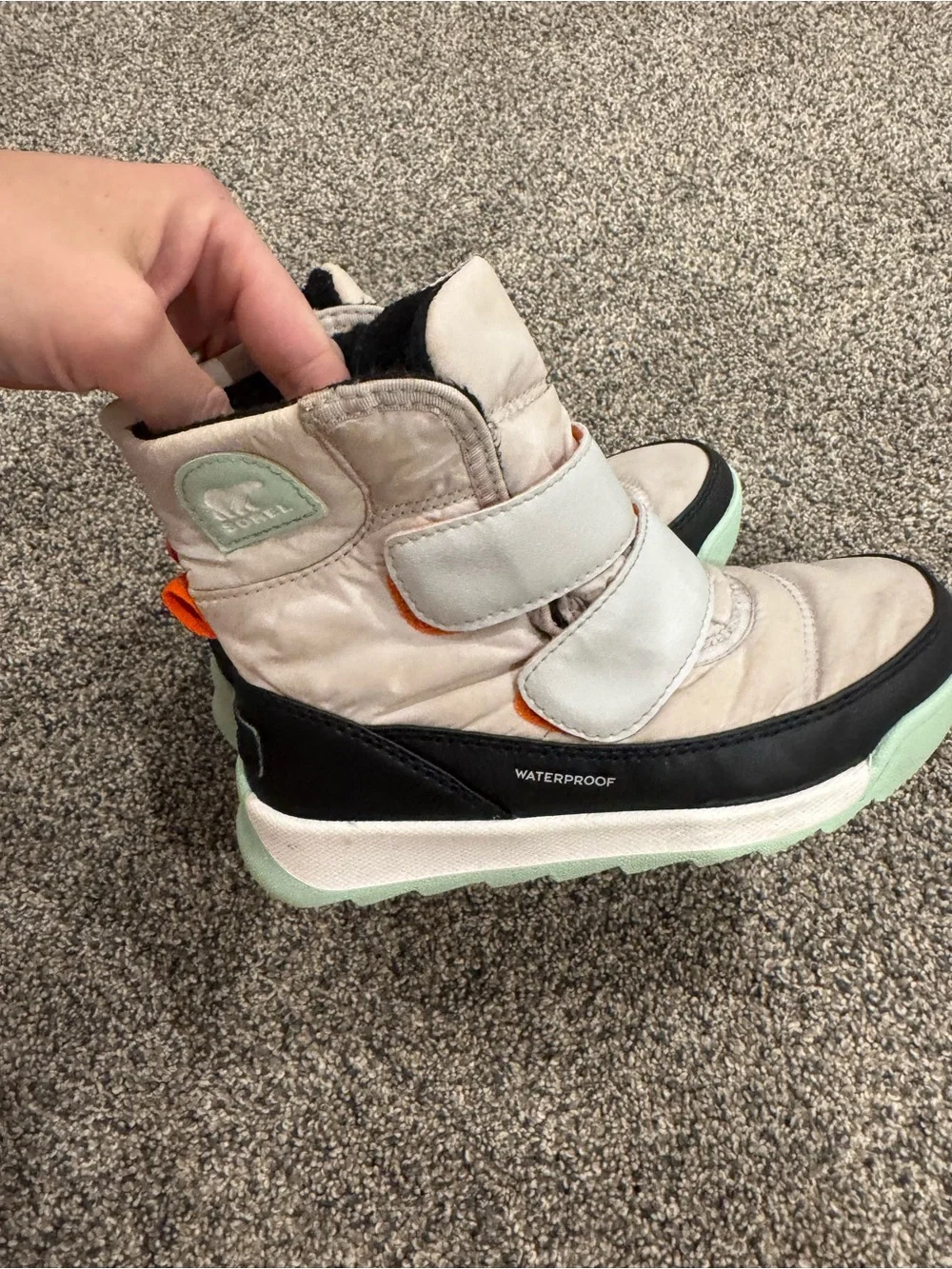 Sorel kids light
